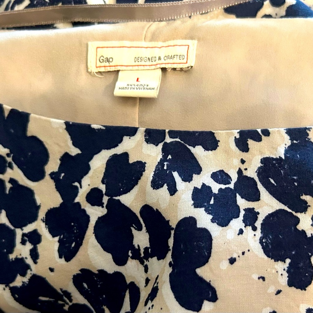 Gap Short Sleeve Abstract Floral Dress Like New- Final markdown - Picture 6 of 6